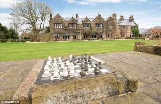 manor